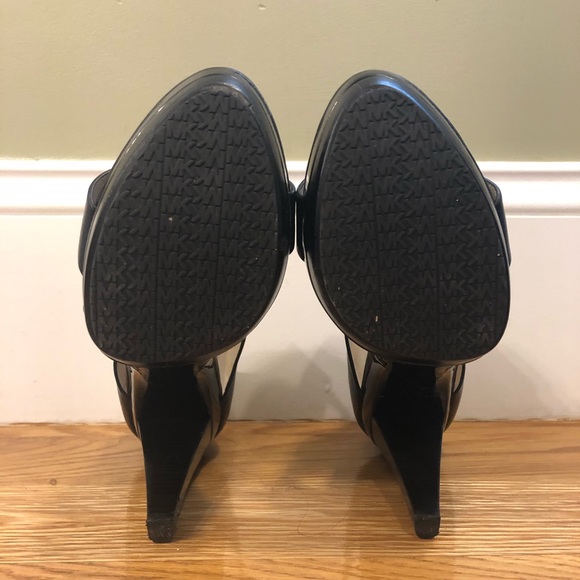 Black Crisscross Michael Kors Heels - Picture 8 of 9